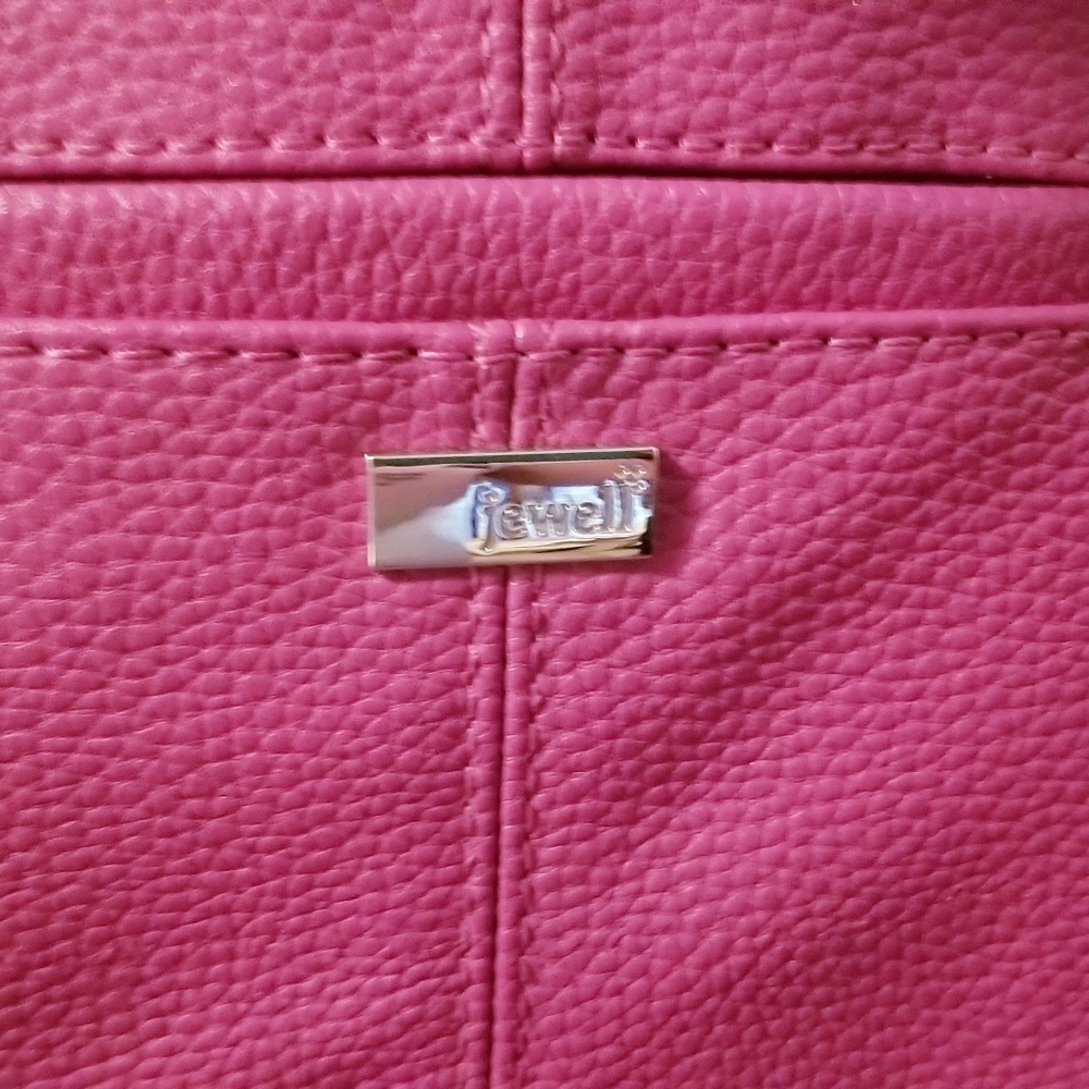 Medium purse